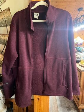 The North Face Women's Burgundy Fleece Jacket
